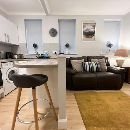 Glasgow 2 Bedroom Apartment Eksteriør billede