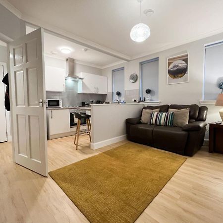Glasgow 2 Bedroom Apartment Eksteriør billede