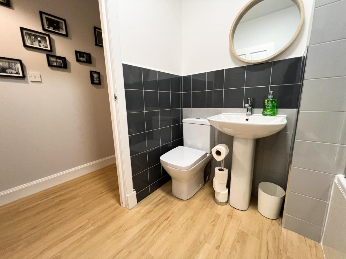 Glasgow 2 Bedroom Apartment Eksteriør billede